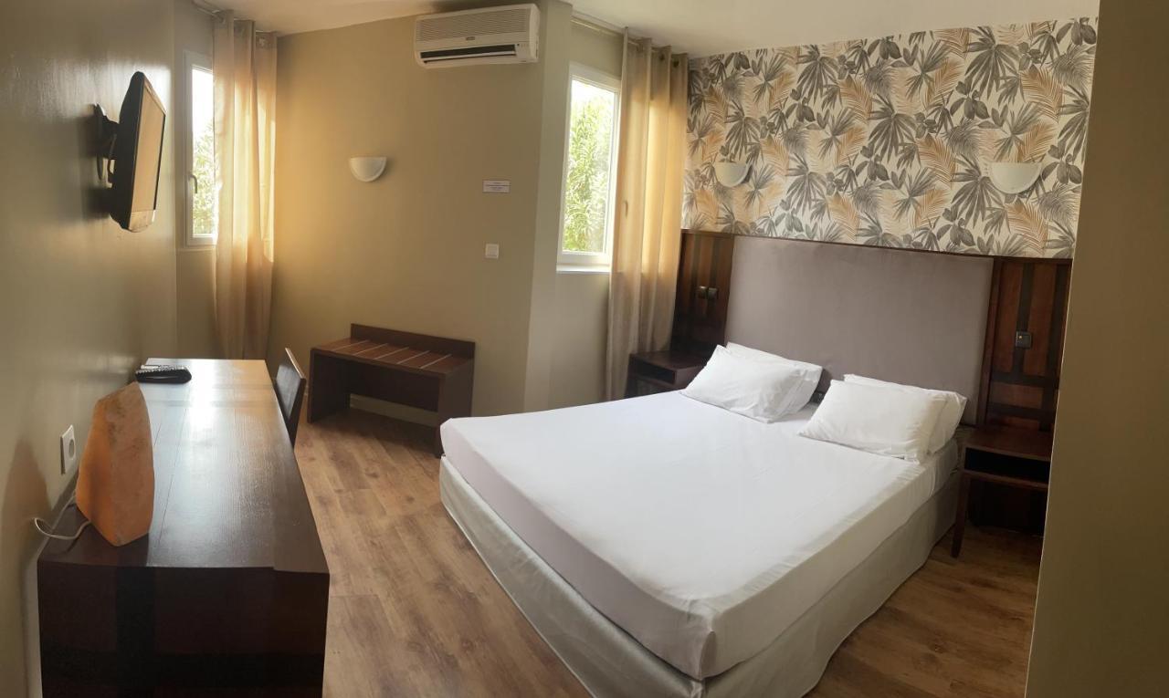 Tropic Hotel